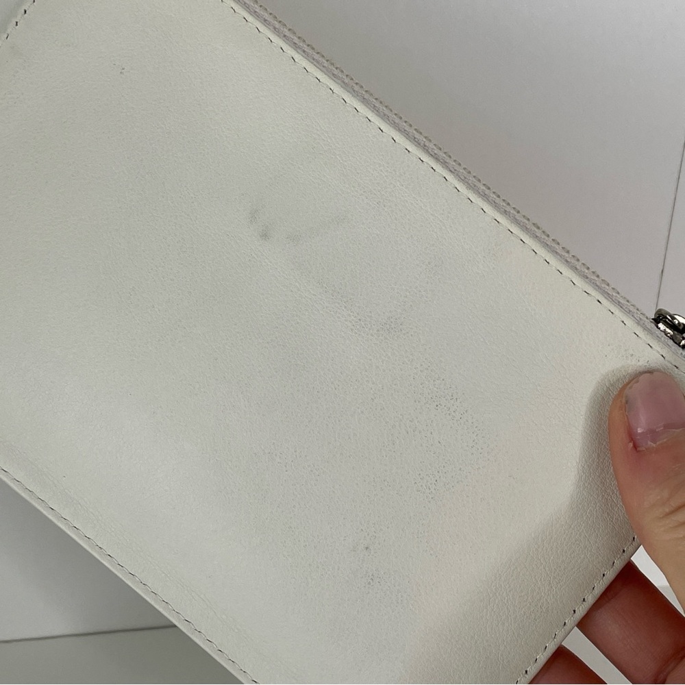 Chanel White lambskin Leather cc logo Clutch pouch silver hardware - Picture 12 of 14
